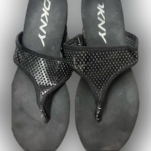 Women sandals DKNY size 9